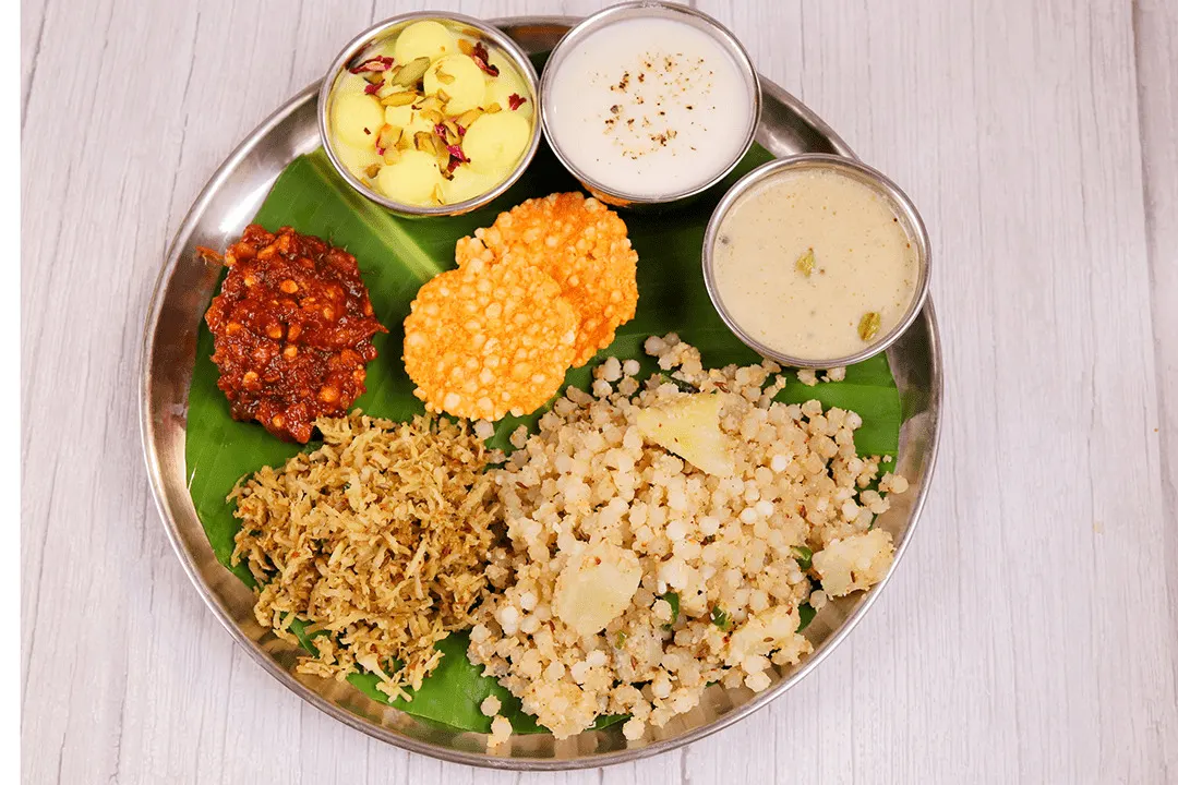 व्रत थाळी उपवासाचे जेवण